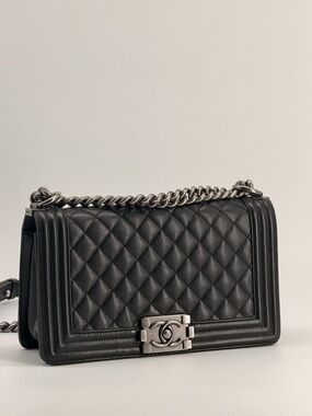 Chanel Black/Ruthenium Caviar Leather Quilted New Medium Boy Bag